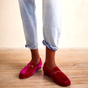 SAM EDELMAN Lorraine Bit Loafers in Raspberry Velvet